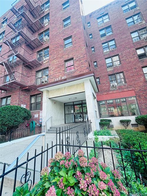 1f-137-40 45th Ave, Flushing, NY, 11355-4059 | Card Image