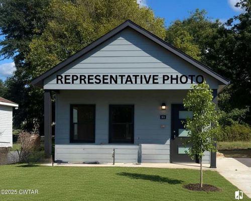 103 Dempster St, Jackson, TN, 38301-7244 | Card Image