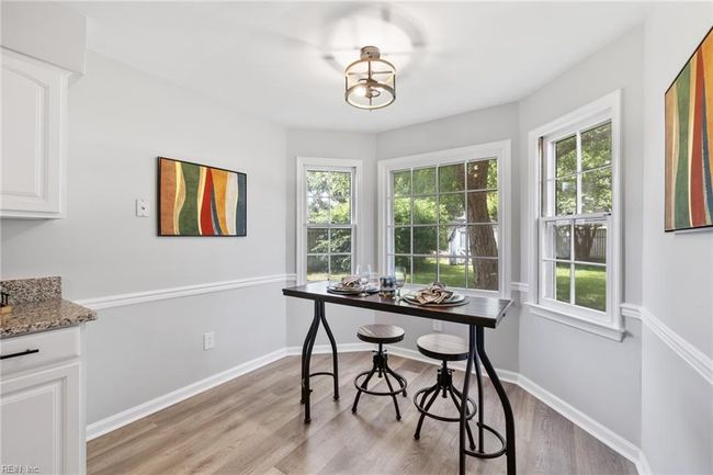 Eat in kitchen area | Image 17