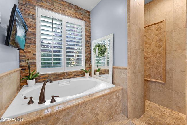5982 N Rollins Ranch Rd, Home with 5 bedrooms, 3 bathrooms and null parking in Morgan UT | Image 21