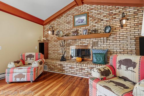 6742 Marsh Rd, Cottrellville, MI, 48039-2109 | Card Image