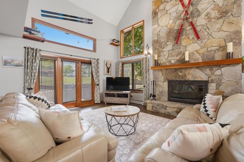 22-16 Middle Ridge Rd, Winhall, VT, 05340 | Card Image