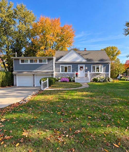419 Boyer Rd, Erie, PA, 16511-2503 | Card Image