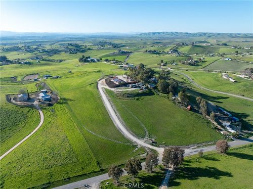 2245 Rancho Lomas Way, San Miguel, CA, 93451-9080 | Card Image