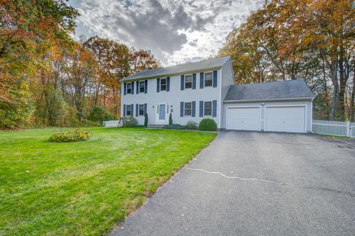 43 Thornridge Dr, Colchester, CT, 06415-1874 | Card Image