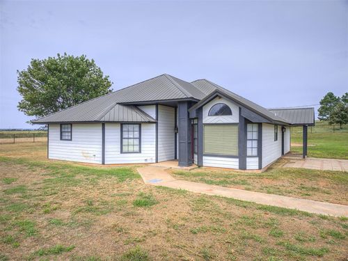 17535 E County Road 1500, Lindsay, OK, 73052-9742 | Card Image