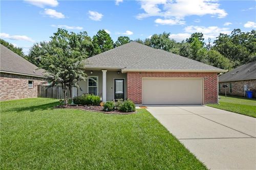 609 Whip St, Hammond, LA, 70403-6243 | Card Image