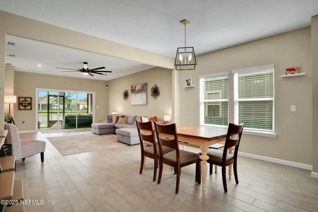 3922 Cloverdale Ct, House other with 3 bedrooms, 2 bathrooms and null parking in MIDDLEBURG FL | Image 14