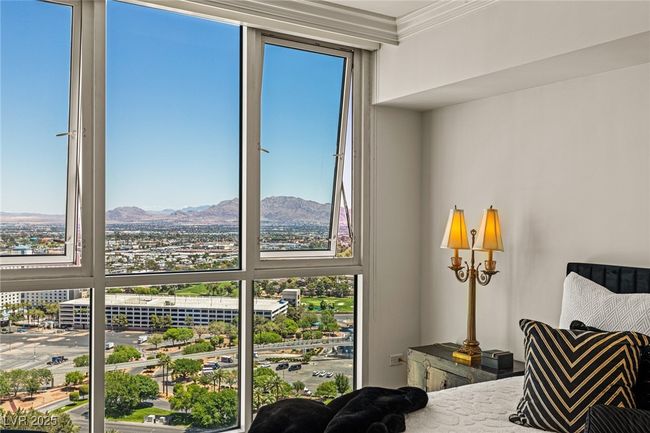 UNIT-2502 - 2877 Paradise Rd, Home with 3 bedrooms, 3 bathrooms and 1 parking in Las Vegas NV | Image 54