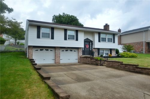 238 Wyngate Rd, Coraopolis, PA, 15108-1080 | Card Image