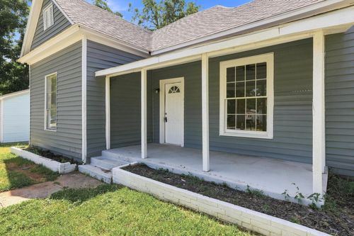 604 E Morton St, Denison, TX, 75021-2726 | Card Image