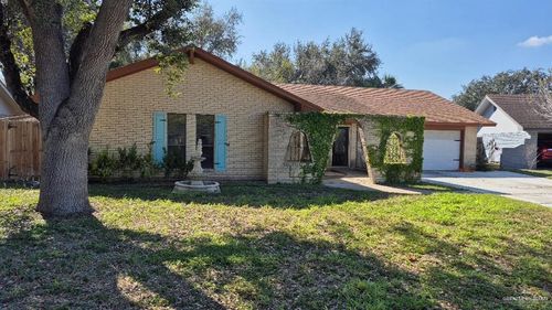 501 Larkspur Ave, McAllen, TX, 78501-1737 | Card Image