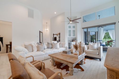 1907 S Club Dr, Wellington, FL, 33414-9076 | Card Image