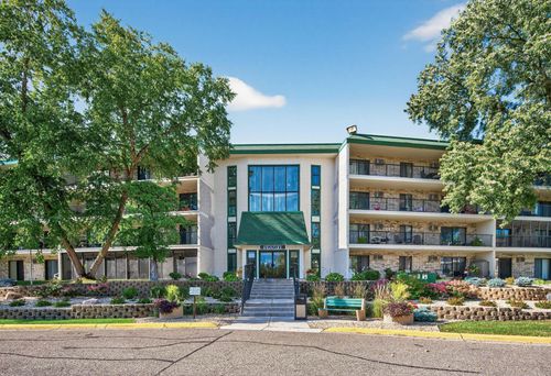 318-10501 Cedar Lake Rd, Minnetonka, MN, 55305-3307 | Card Image
