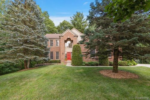 3606 Seney Dr, Lake Orion, MI, 48360-2706 | Card Image
