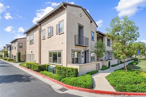 12112 Blue Sky Ct, Whittier, CA, 90602-1083 | Card Image