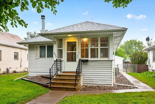 317 6th Ave S, South Saint Paul, MN, 55075-2625 | Card Image
