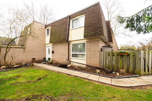 1-685 Francis Road, Burlington, ON, L7T3X6 | Card Image