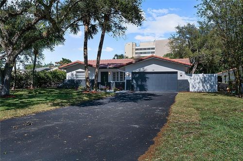 807 Nw 7th St, Boca Raton, FL, 33486-3570 | Card Image