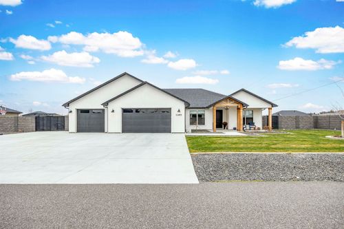 12403 Clark Fork Rd, Pasco, WA, 99301-5697 | Card Image