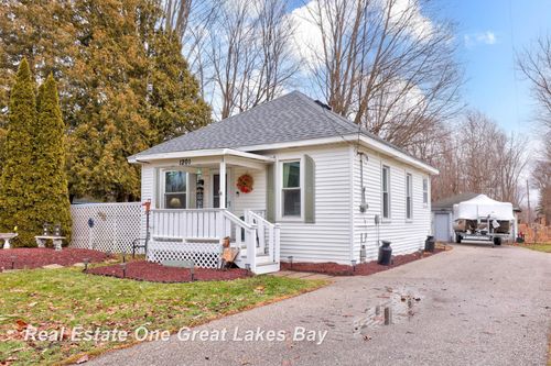 1201 Flint Street, St Charles Township, MI, 48655 | Card Image