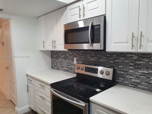 303-3551 Nw 95th Ter, Sunrise, FL, 33351-6473 | Card Image