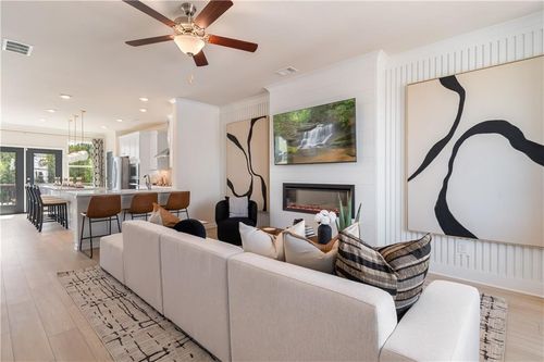 2802 Daybreak Ln, Newnan, GA, 30265-2814 | Card Image