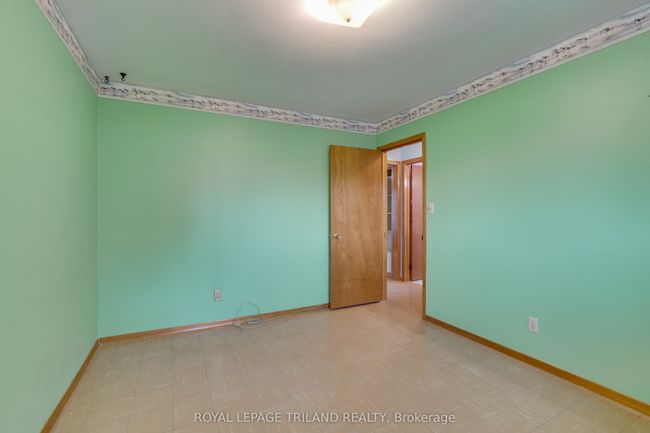 A - 353A Manitoba St, House attached with 2 bedrooms, 2 bathrooms and 1 parking in London ON | Image 16