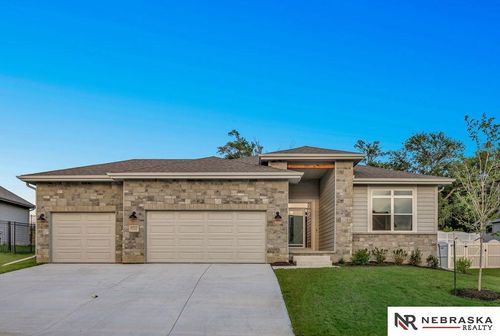 9715 S 123rd Ave, Papillion, NE, 68046-4494 | Card Image