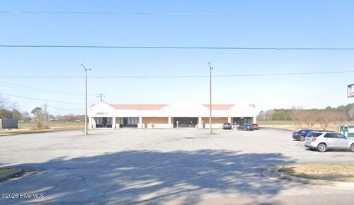 701 N Main St, Robersonville, NC, 27871-9556 | Card Image