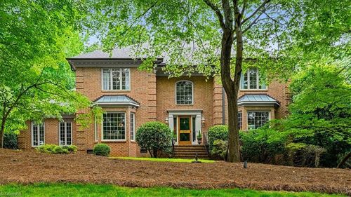211 Staunton Dr, Greensboro, NC, 27410-6066 | Card Image