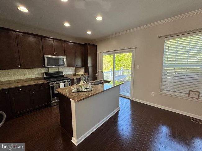 4619 Forest Pines Dr, Townhouse with 3 bedrooms, 4 bathrooms and null parking in UPPER MARLBORO MD | Image 6