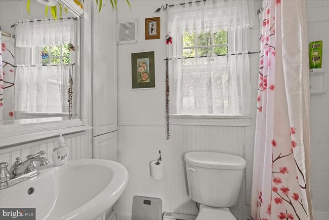 356 Wirgman Ave, House other with 4 bedrooms, 3 bathrooms and null parking in ROMNEY WV | Image 17