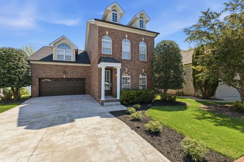 1046 Isaac Franklin Dr, Gallatin, TN, 37066-7421 | Card Image