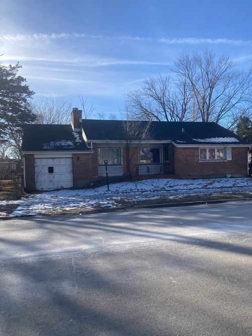14201 S Wentworth Ave, Riverdale, IL, 60827-2521 | Card Image
