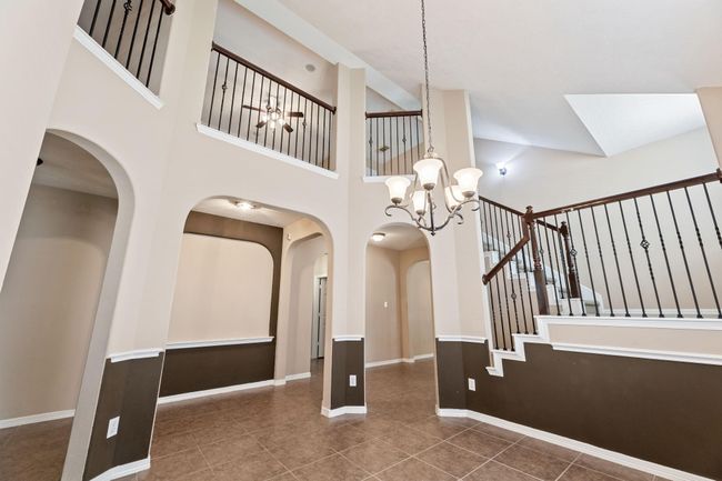 Iron/wood staircase | Image 10
