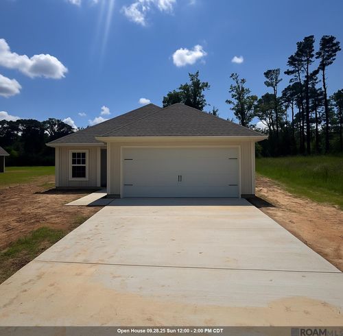 24191 Glory Dr, Livingston, LA, 70754-3204 | Card Image