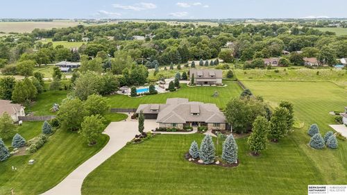 18424 Thayer St, Bennington, NE, 68007-2128 | Card Image