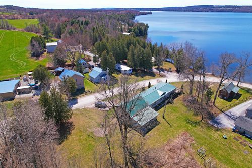 427 Dewing Rd, Franklin, VT, 05457-9436 | Card Image