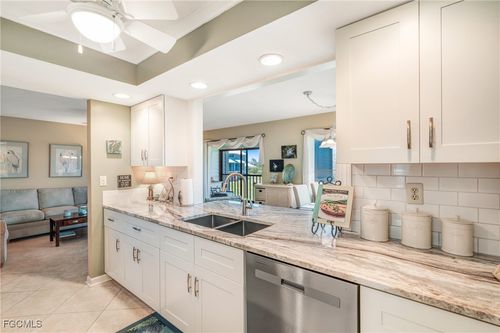 5-5261 Blue Crab Cir, BOKEELIA, FL, 33922-3340 | Card Image