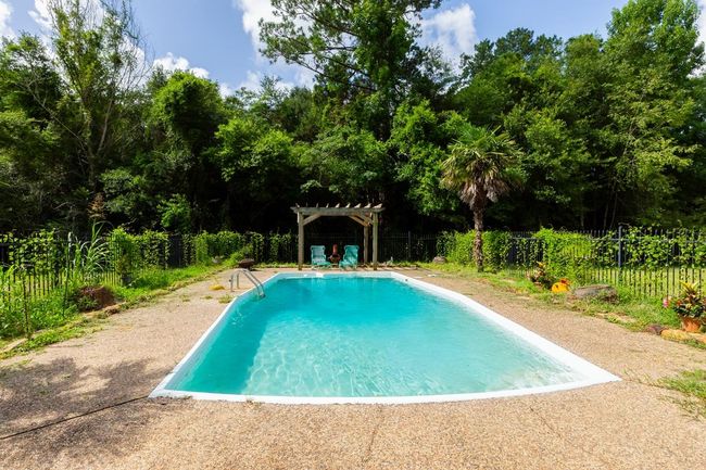 2610 Isbell Ln, House other with 4 bedrooms, 2 bathrooms and null parking in Silsbee TX | Image 32