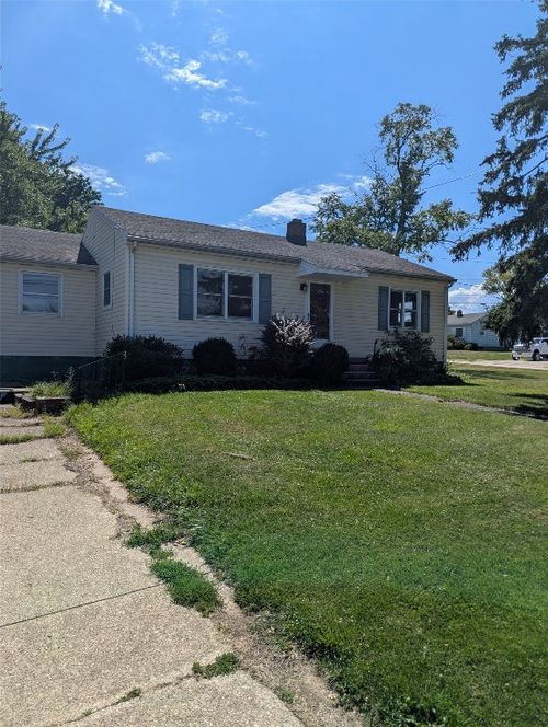 2227 E 38th St, Erie, PA, 16510-3669 | Card Image