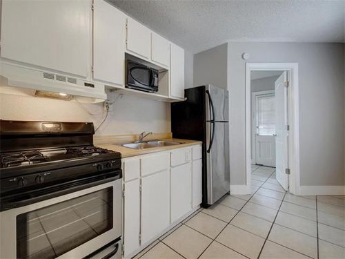 apt-b-605 Elmwood Pl, Austin, TX, 78705-3174 | Card Image