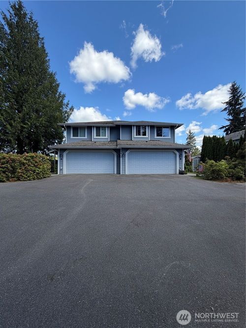 22615 44th Ave W, Mountlake Terrace, WA, 98043-4532 | Card Image