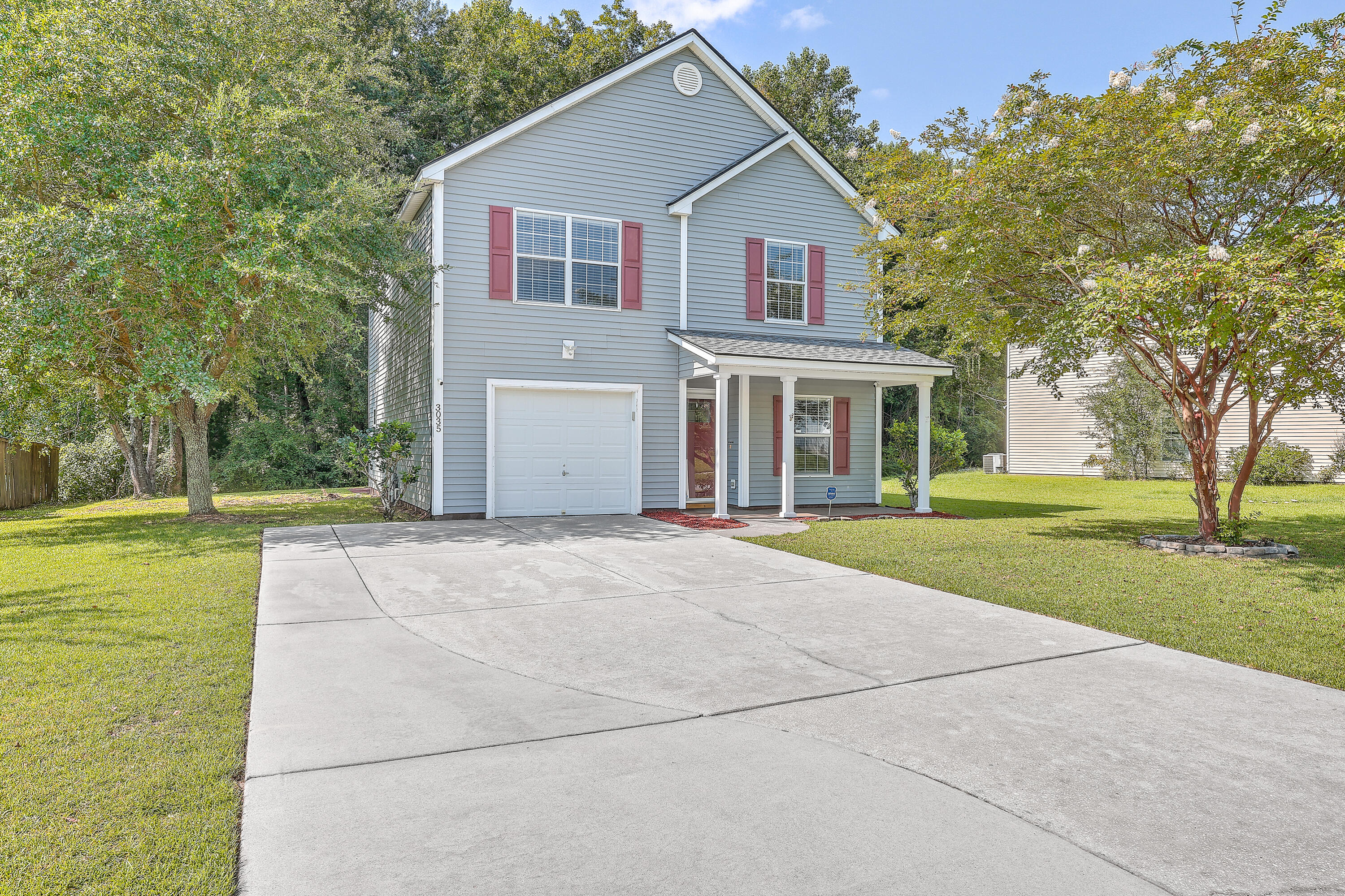 Mapleleaf Dr, Moncks Corner, SC 29461