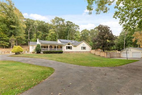 287 River Road, Saint James, NY, 11780 | Card Image