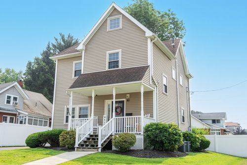 61 John St, Chicopee, MA, 01013-2326 | Card Image