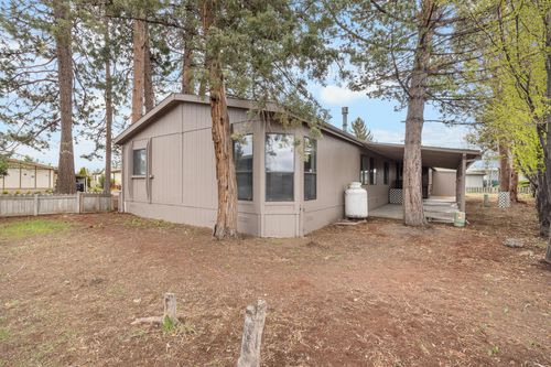 39-1001 Se 15th St, Bend, OR, 97702-2348 | Card Image