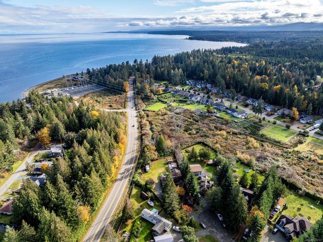 65 Islewood Dr, House other with 3 bedrooms, 2 bathrooms and 4 parking in Bowser BC | Image 50