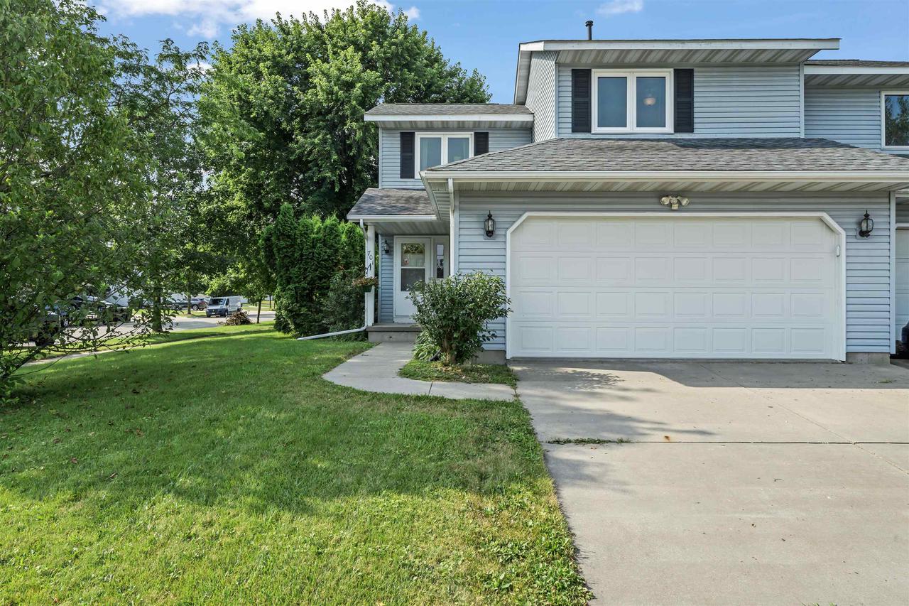 Hilltop Dr, Deforest, WI 53532